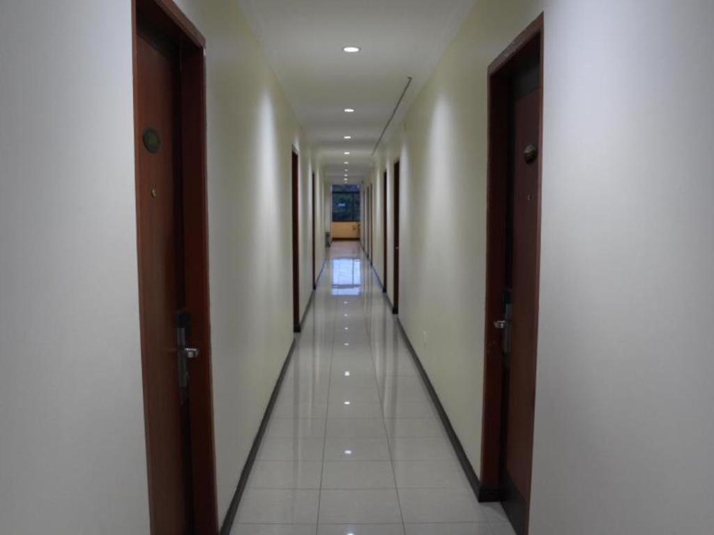 Hotel Dynasty Tarakan Eksteriør bilde