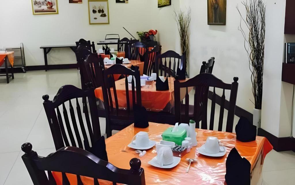 Hotel Dynasty Tarakan Eksteriør bilde
