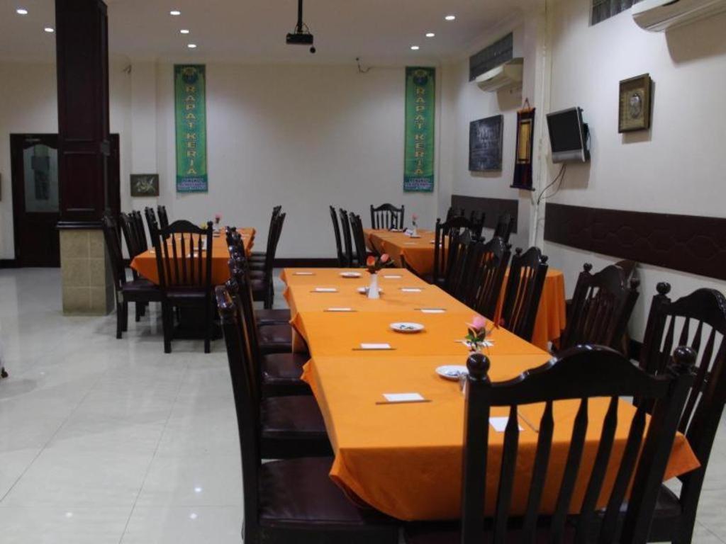 Hotel Dynasty Tarakan Eksteriør bilde
