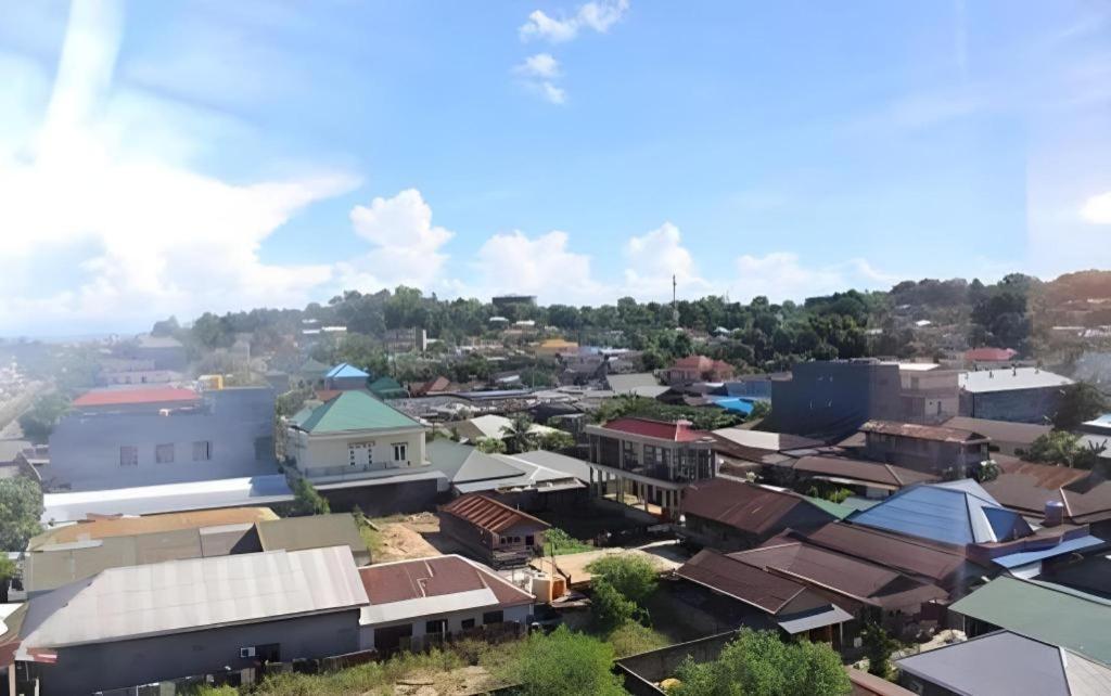 Hotel Dynasty Tarakan Eksteriør bilde