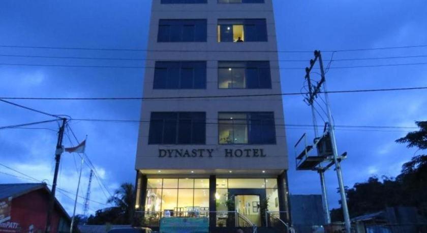 Hotel Dynasty Tarakan Eksteriør bilde