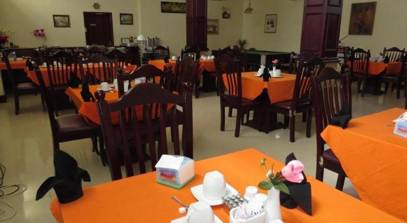 Hotel Dynasty Tarakan Eksteriør bilde