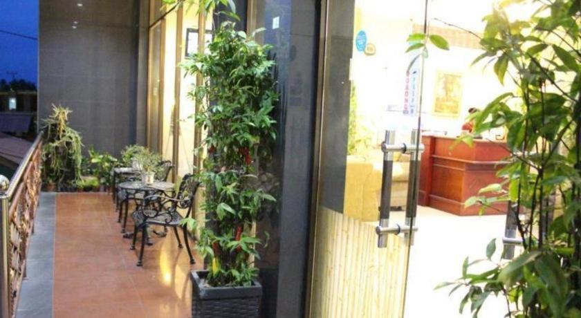 Hotel Dynasty Tarakan Eksteriør bilde