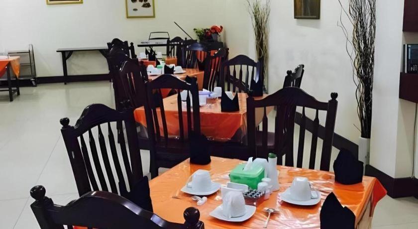 Hotel Dynasty Tarakan Eksteriør bilde