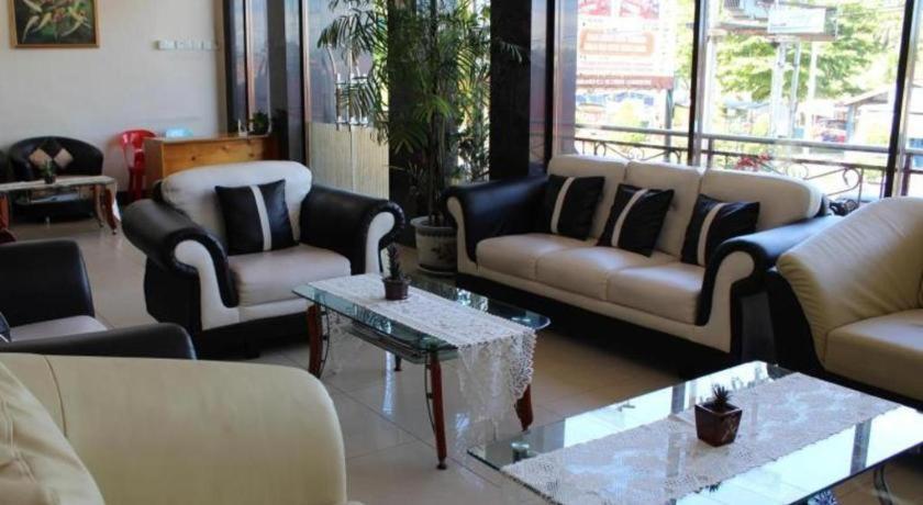 Hotel Dynasty Tarakan Eksteriør bilde