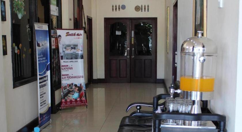 Hotel Dynasty Tarakan Eksteriør bilde