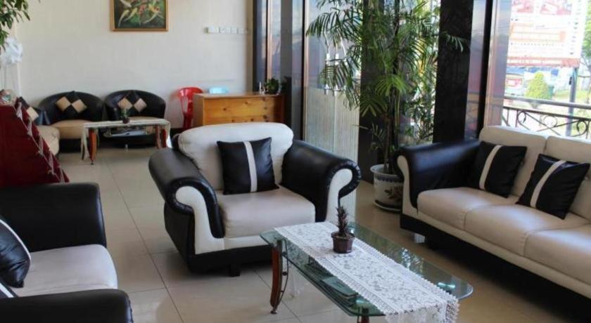 Hotel Dynasty Tarakan Eksteriør bilde
