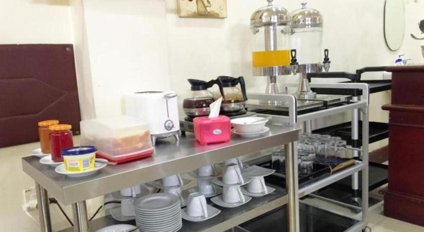 Hotel Dynasty Tarakan Eksteriør bilde